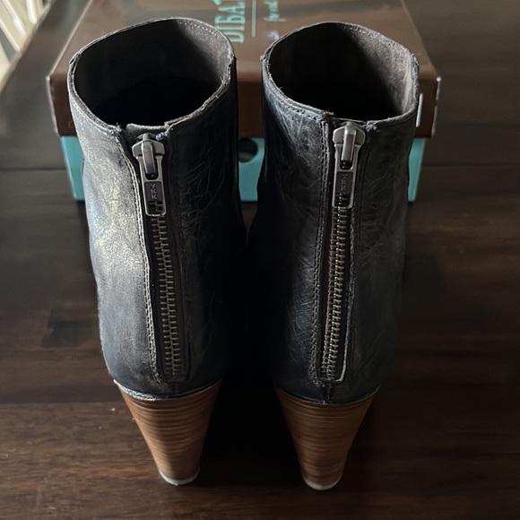 DIBA TRUE Bubble Bath Vintage Leather Wedge Bootie - Picture 7 of 8